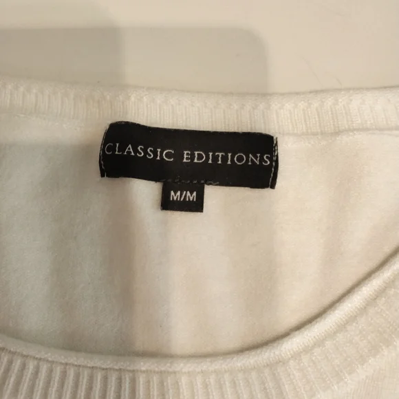 Classic Editions off white sweater with pearl detail - Picture 7 of 9